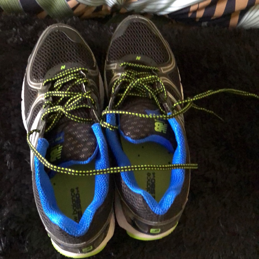 New Balance men’s sneakers. Worn once